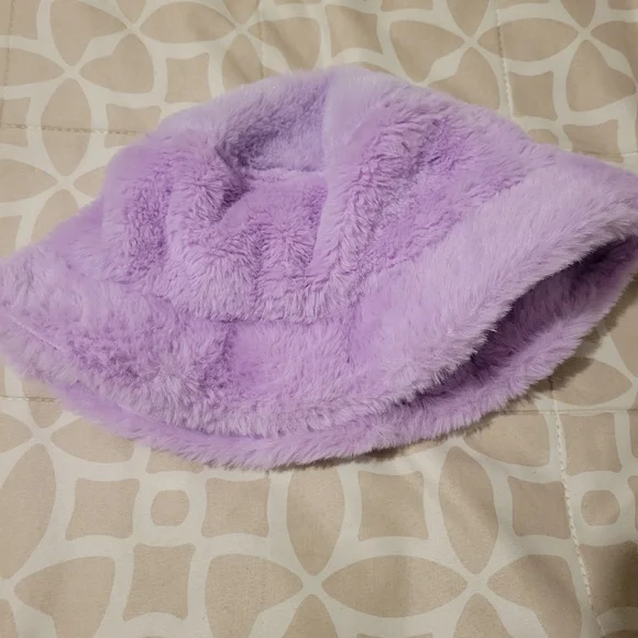 Hat - Picture 2 of 3